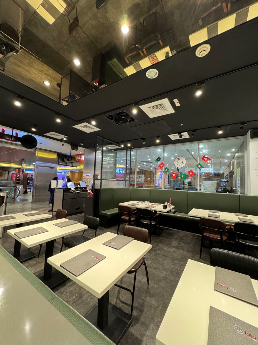 bb.q CHICKEN南紡購物店