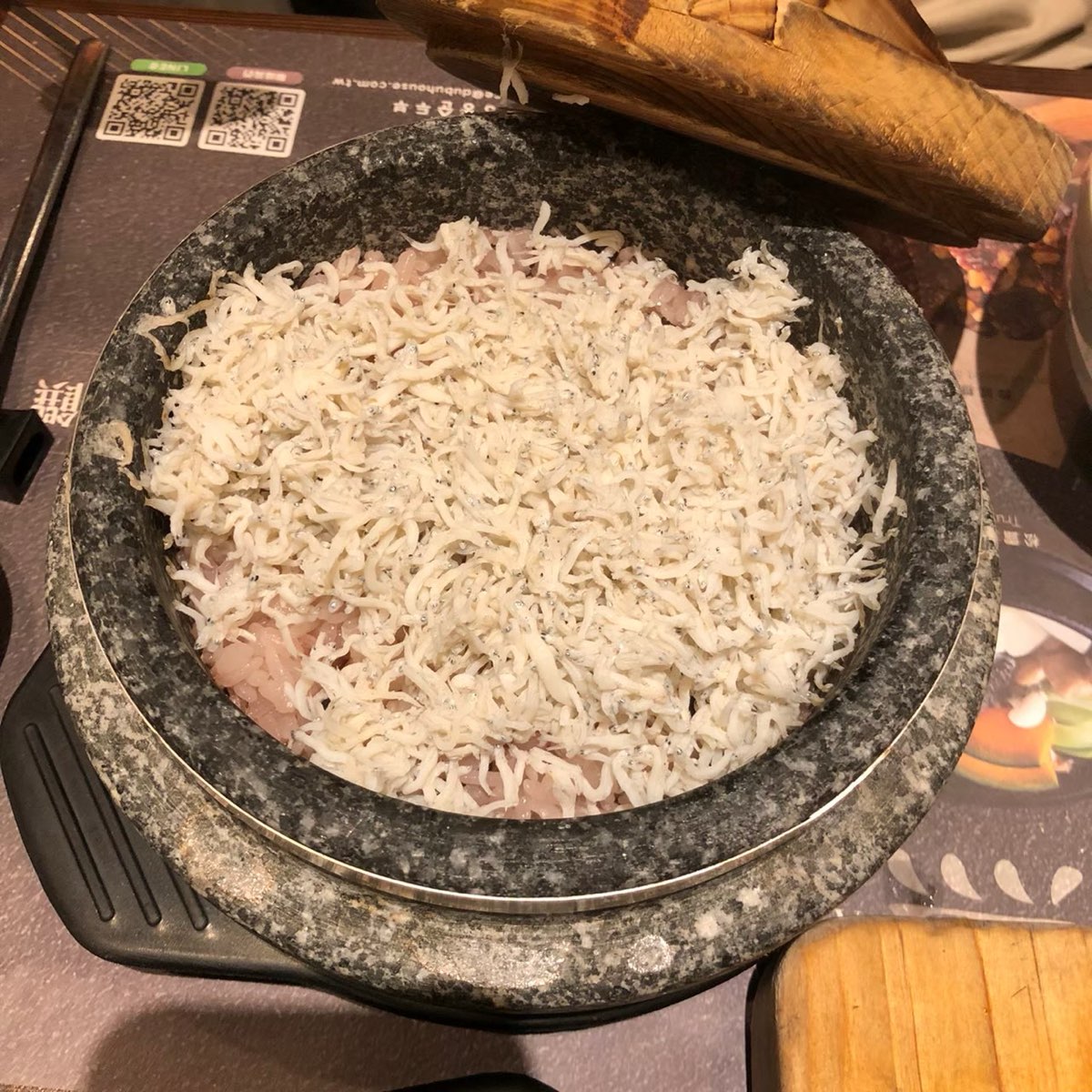 涓豆腐 台南南紡店
