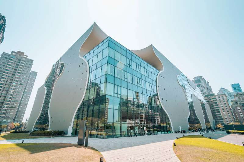 台中兩天一夜超豐富行程！美食、文青、夜景一次滿足 - 白日夢情侶檔 | 去趣 chicTrip