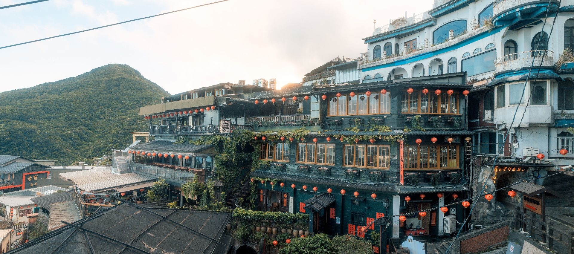 【九份一日遊】必訪十二大景點與美食推薦，海景秘境和老街散策一次玩透透 - 白日夢情侶檔 | 去趣 chicTrip